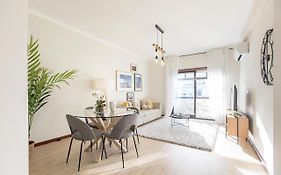 2Br Flat In Bonfim W/ Ac & Balcony By Lovelystay